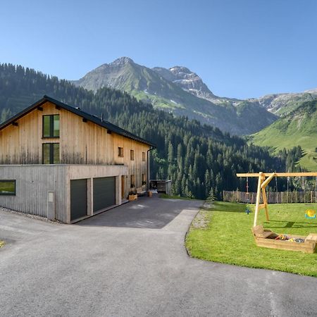 Hus24 Aparthotel Schröcken Exteriör bild