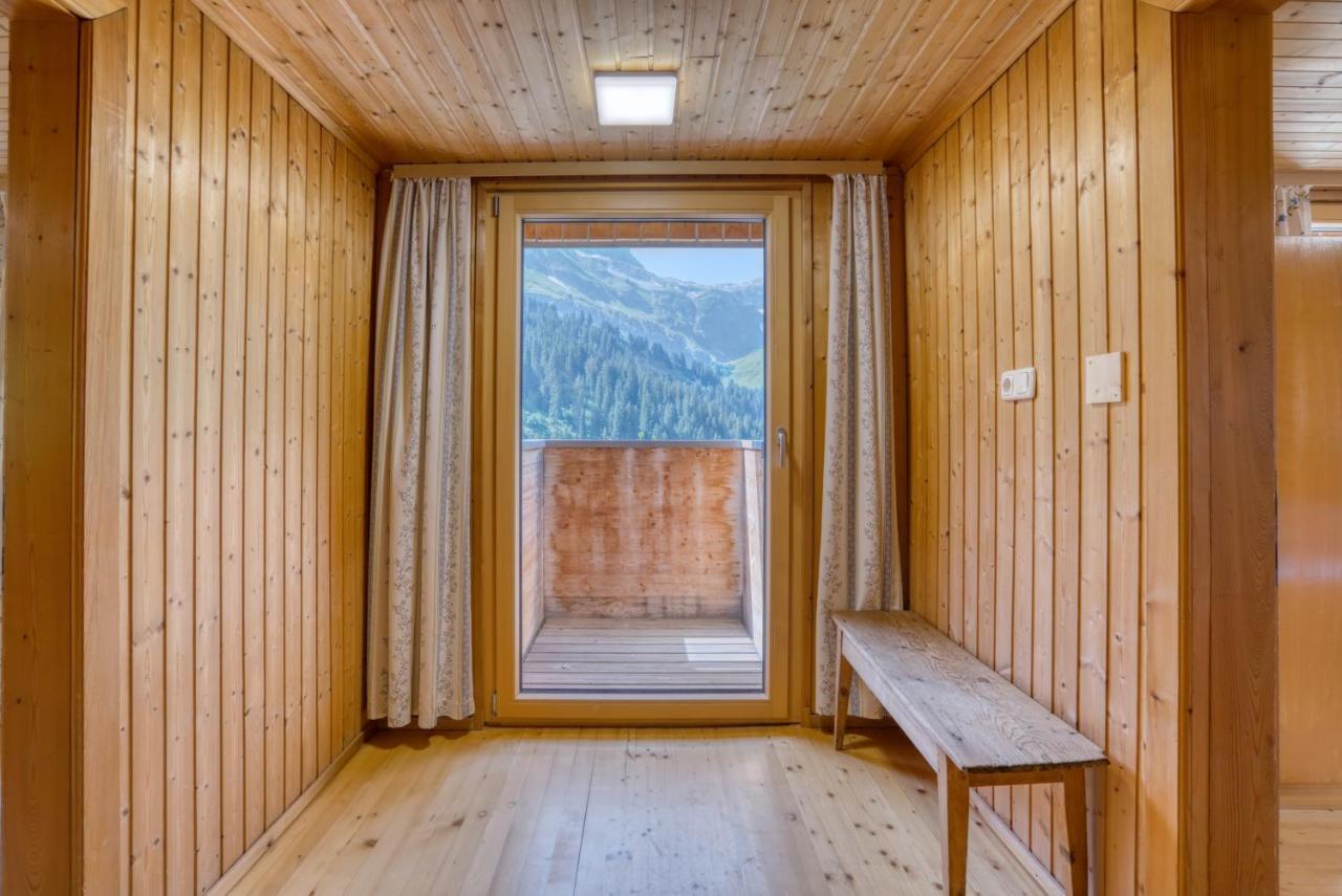 Hus24 Aparthotel Schröcken Exteriör bild