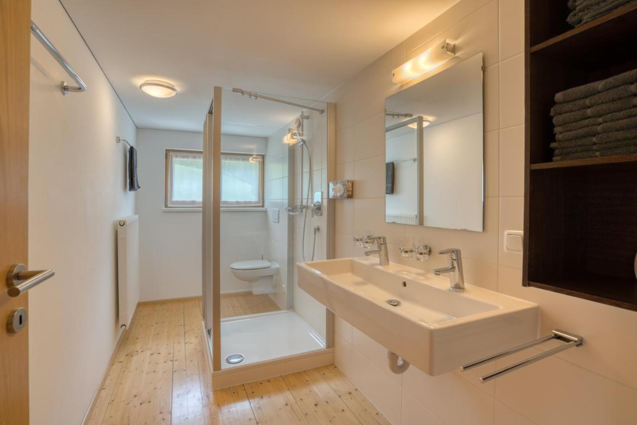 Hus24 Aparthotel Schröcken Exteriör bild