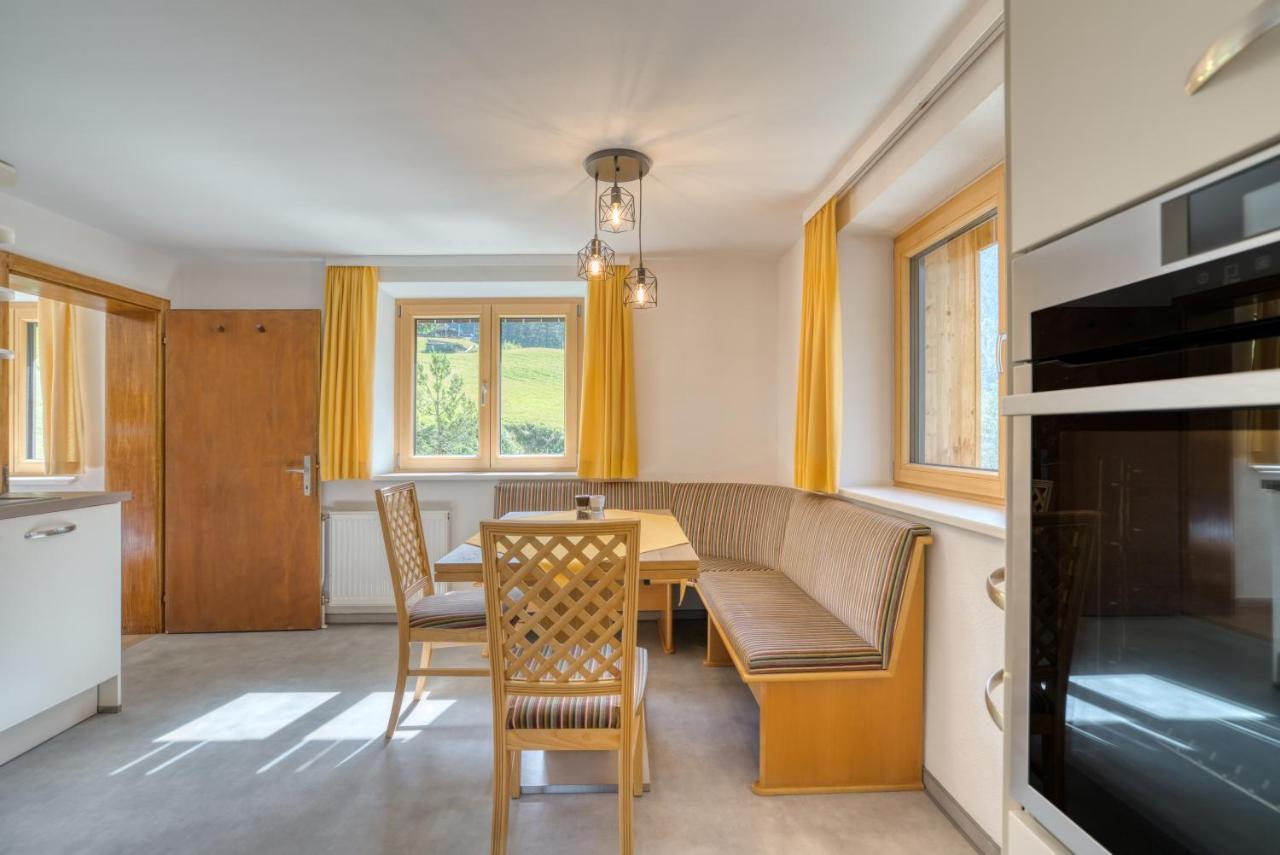 Hus24 Aparthotel Schröcken Exteriör bild