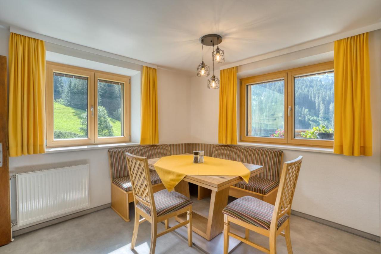 Hus24 Aparthotel Schröcken Exteriör bild